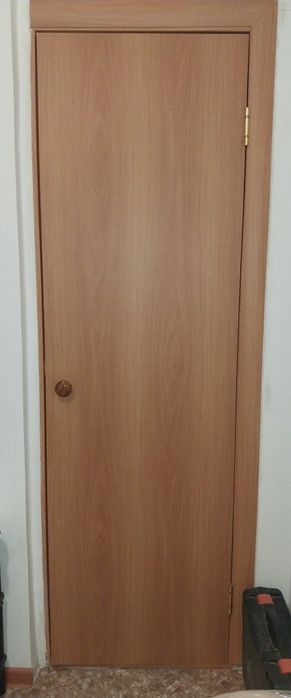 Продам двери б/у