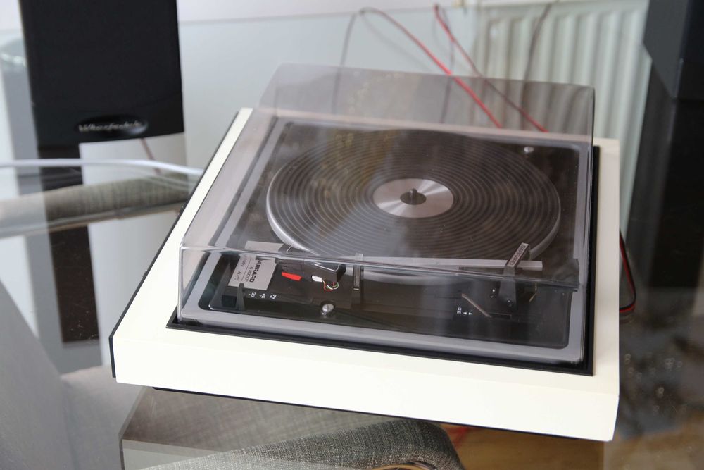 Rank Arena A1005E cu pick-up Garrard 6-200CP si boxe Wharfedale Valdus