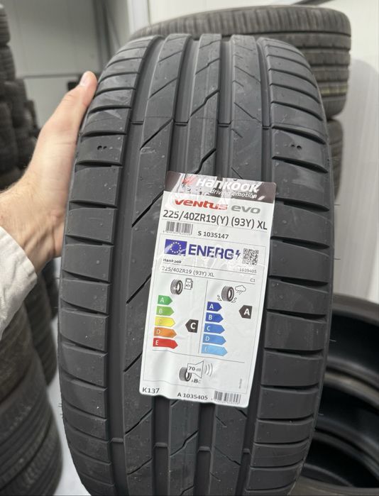 Anvelope noi de vara 225/40 R19