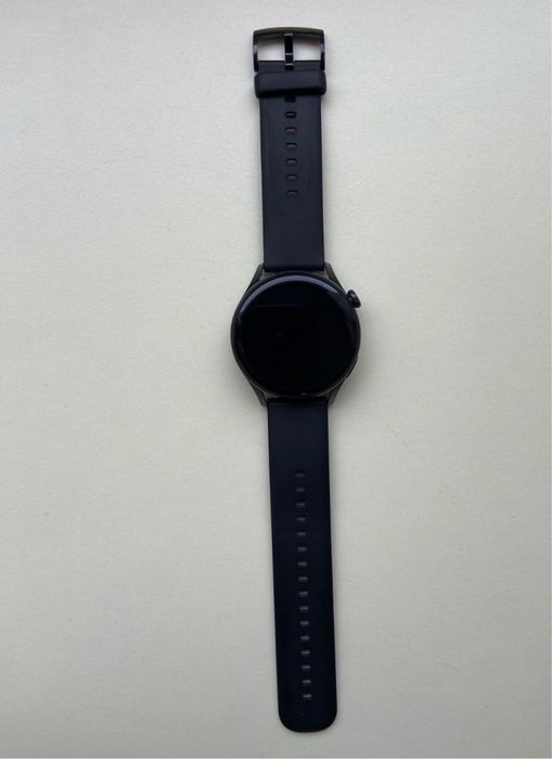 Смарт часовник Huawei Watch 3 22мм отлично състояние.
