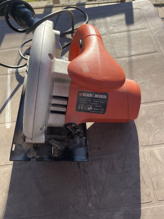 Circular de mana black &dacker cd601