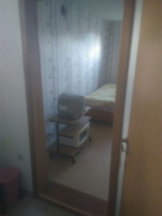 Нощувки в самостоятелни стаи с бани и Т. за сам от 8 евр.до 16