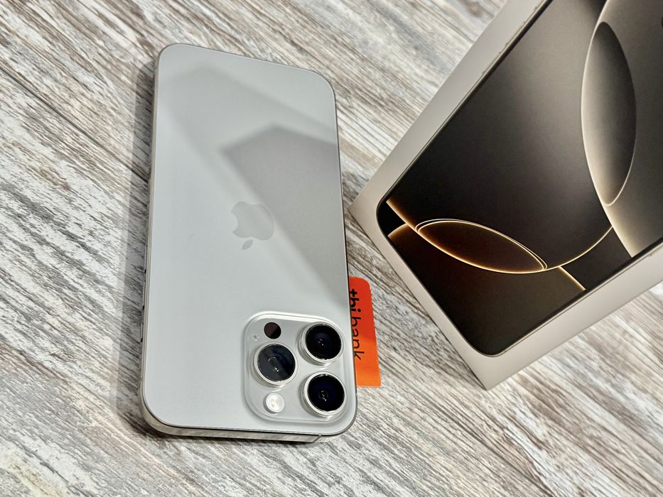 Iphone 16 Pro Max 256 GB - 89 % Battery Отличен Silver Titanium