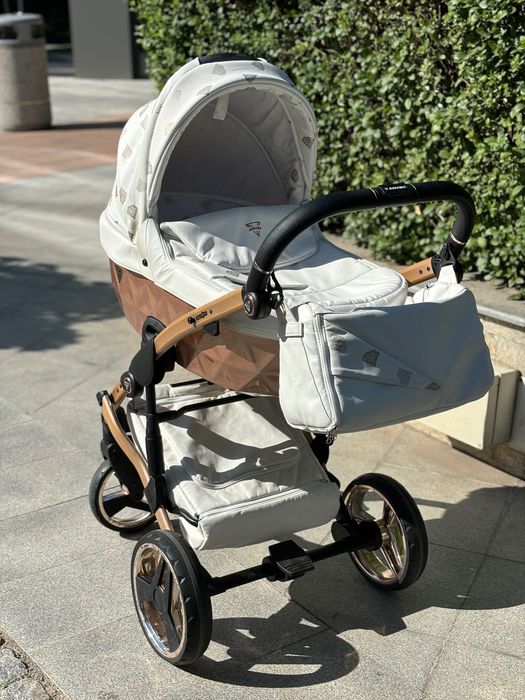 Бебешка количка Junama