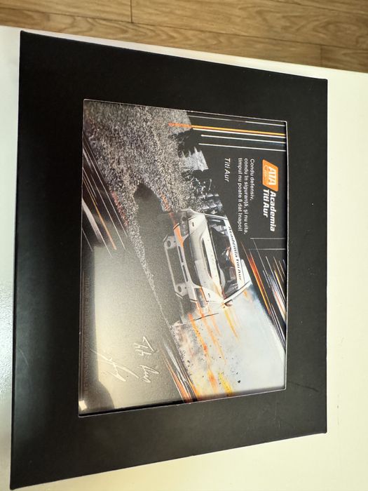 Voucher Titi Aur conducere defensiva