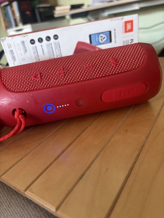 JBL flip 4 преносима колонка