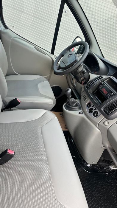 Opel Vivaro 2.0dci 2014 aer conditionat
