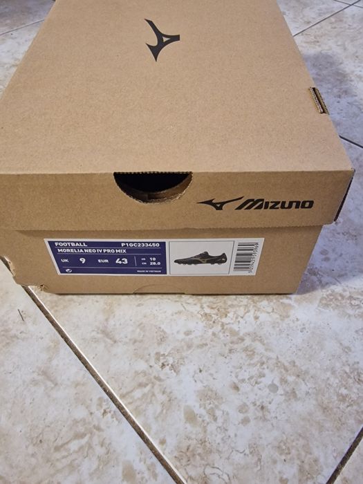 Чисто нови мизуно бутонки