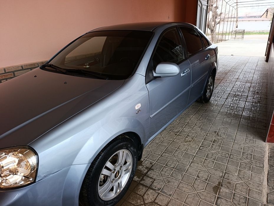 Lacetti sendan 1.8