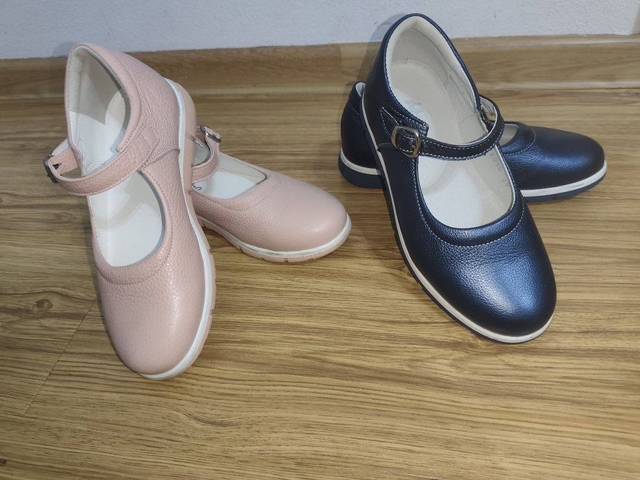 Lot pantofi piele fete m. 35