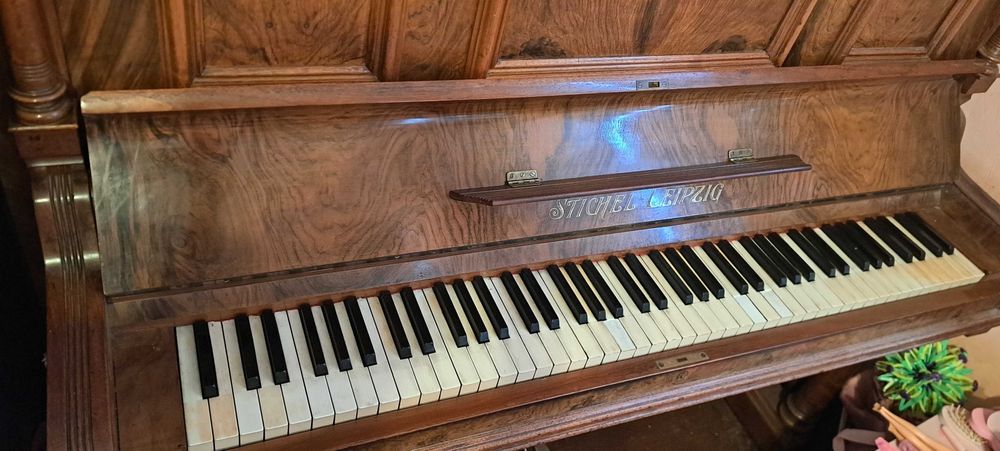 Антично немско пиано Ferdinand Shtichel