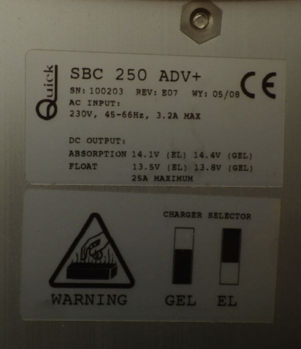 Incarcator/redresor profesional baterie 12v