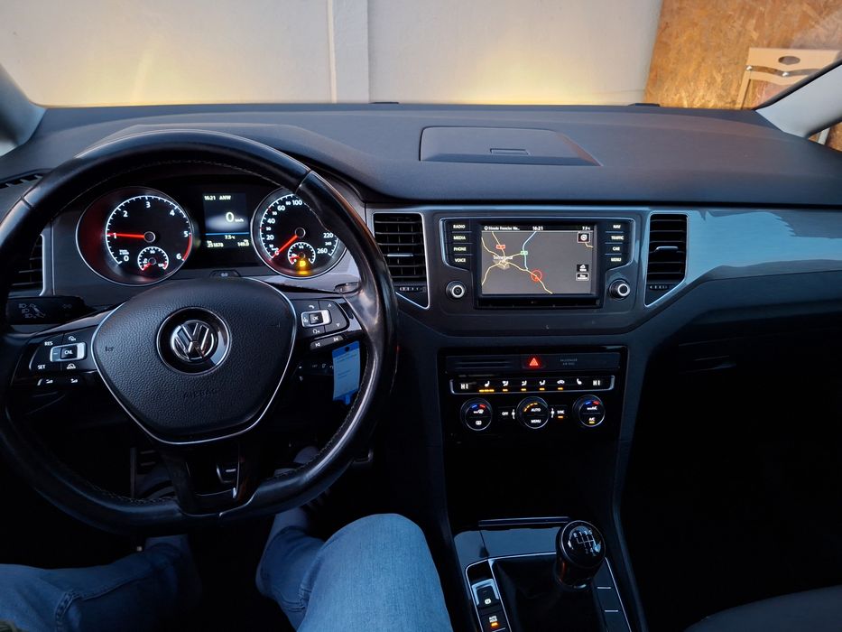 Excelent Vw Golf 7 Sportsvan 2.0 TDI 150CP