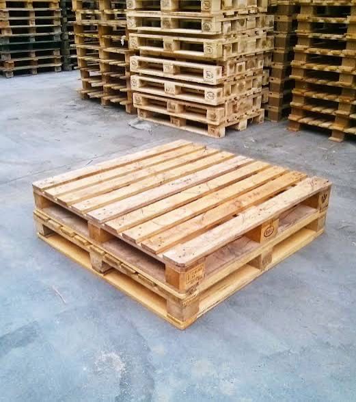 Продаются поддоны  1500 тг