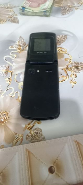Novey A80R telefoni sotiladi