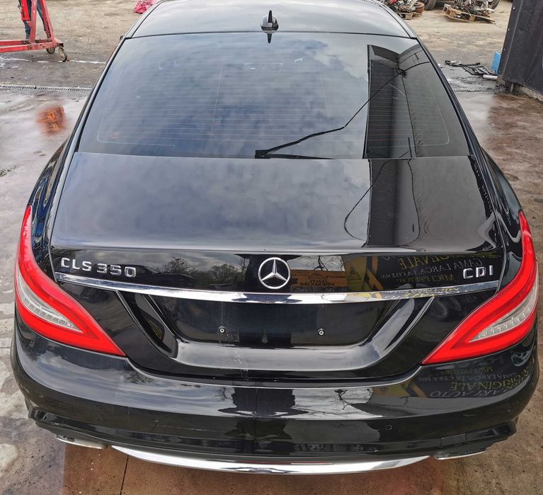 Dezmebrez Mercedes Cls w218 350D/bara fata /aripa/capota/faruri