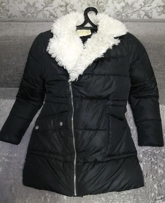 Продам зимнюю куртку