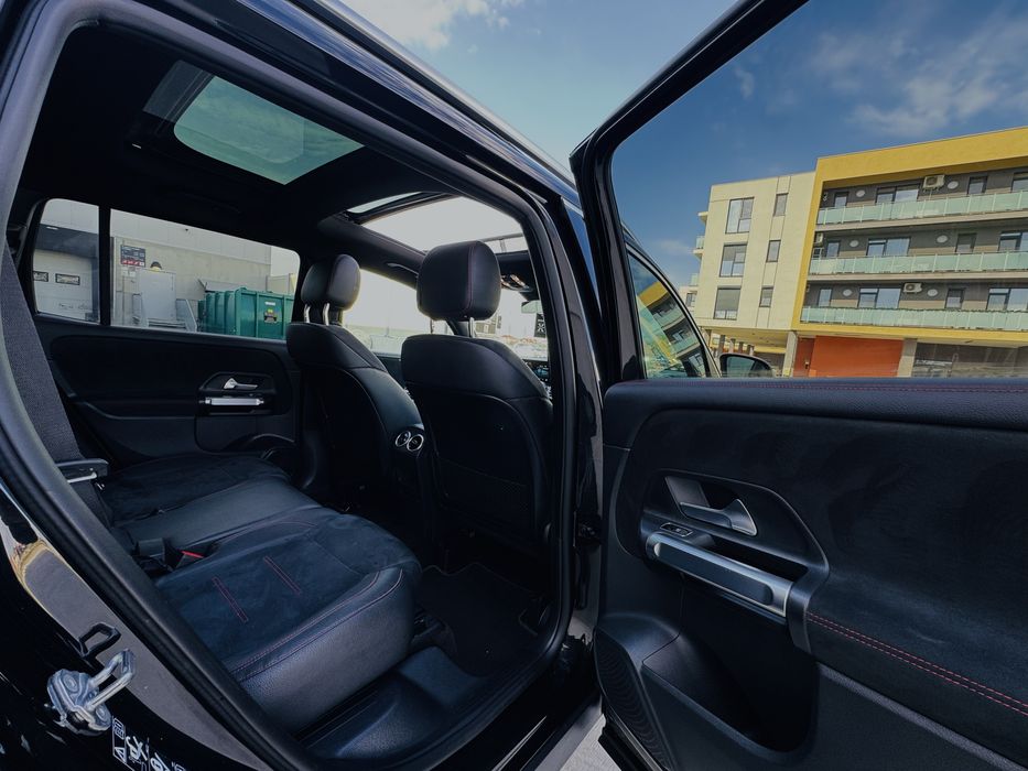 Mercedes-Benz GLB 7 Locuri pachet AMG INT EXTERIOR An2023 pe final