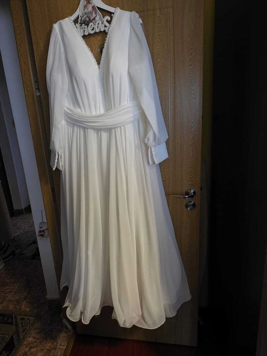 Rochie mireasa pentru o persoana cu forme