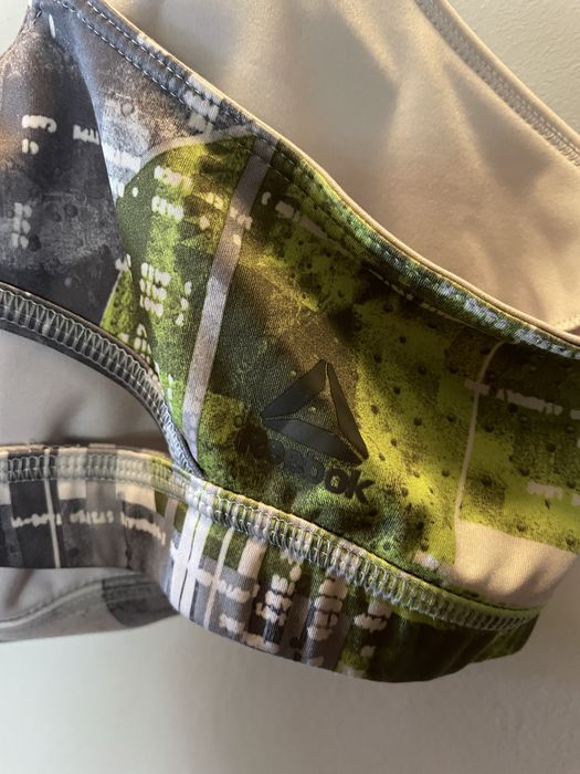 Спортно бюстие REEBOK с подплънки