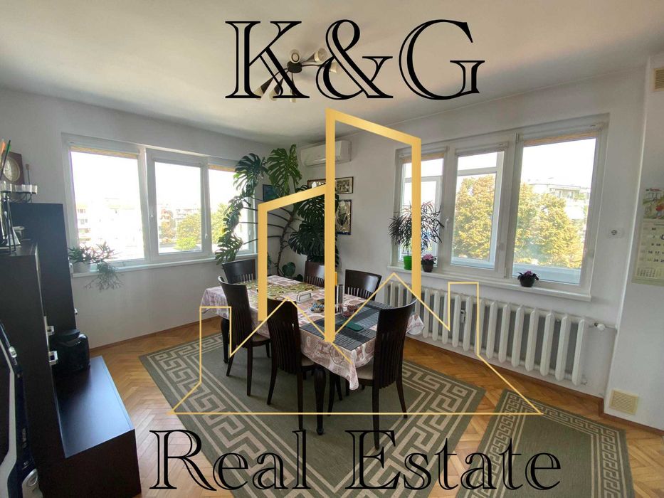 Продава се Тристаен апартамент в Разград, Варош - 104 кв.м за 1471 €/кв.м - Снимка #1