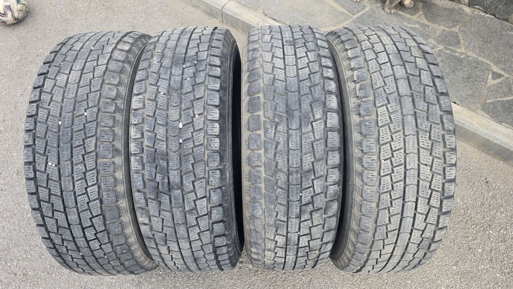 Резина на тойота раф 4