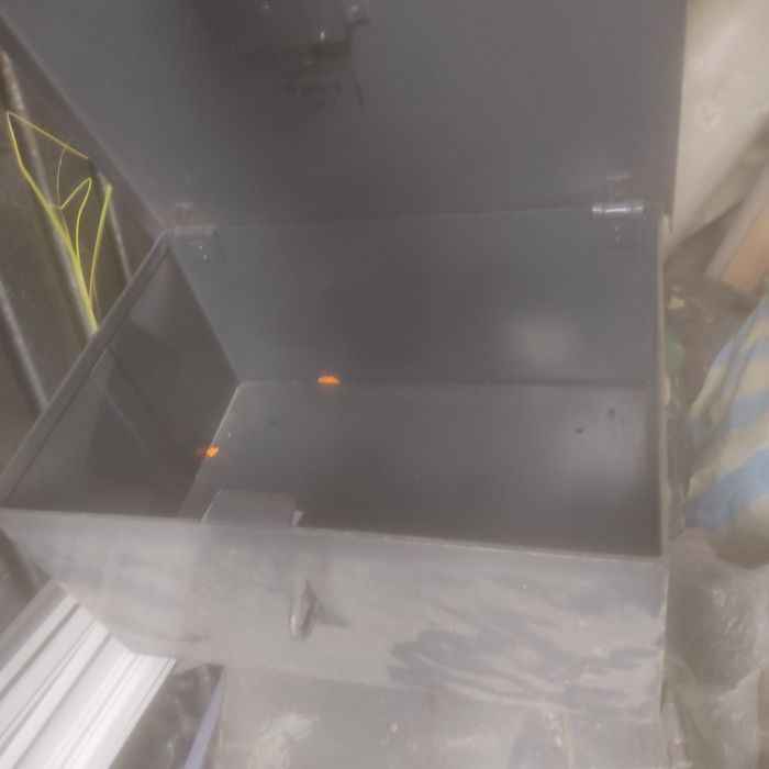 Продам металлический ящик