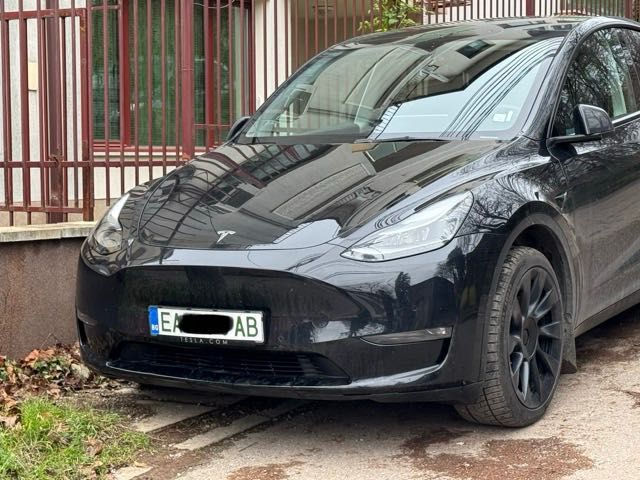 Оригинална броня Tesla Y 2022г.