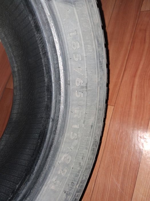 Покрышка на авто