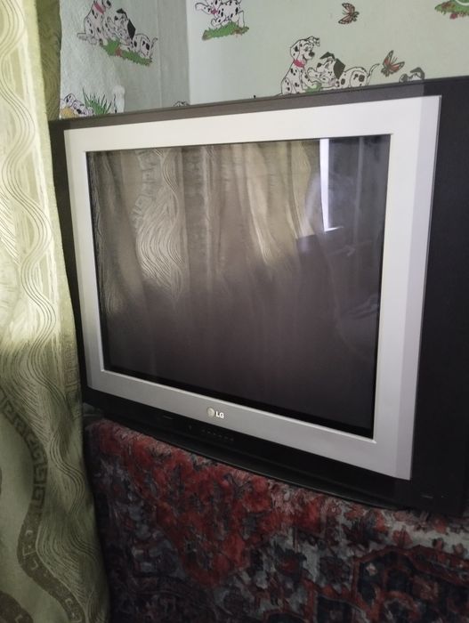 Телевизор , б/у , рабочий