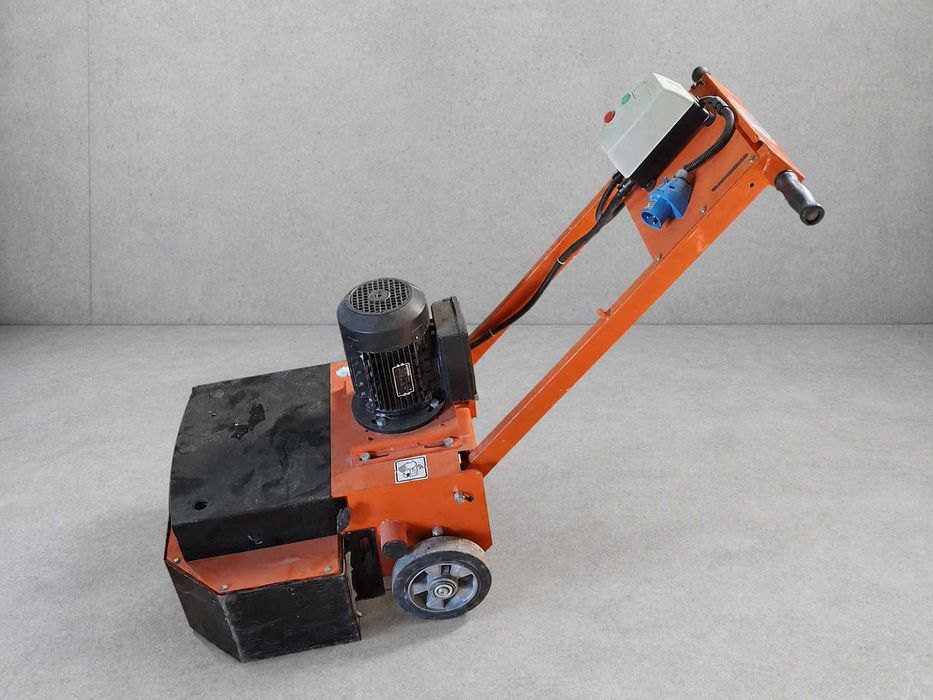 Mașină șlefuit / frezat beton Trelawny TCG500 230V – recondiționată, garantie