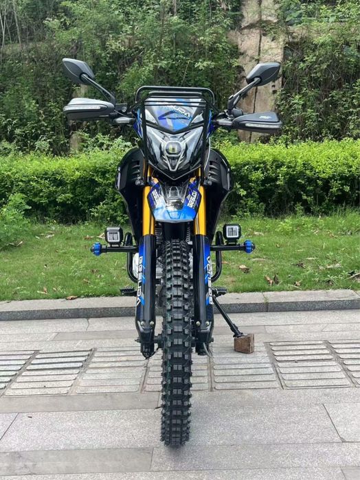 Эндуро Besuda. 250 куб.  5 скоростей