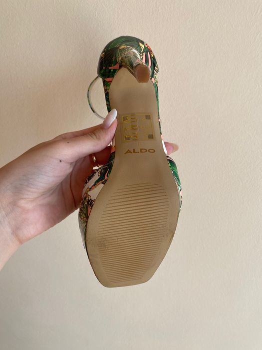 Уникални обувки Aldo на висок ток