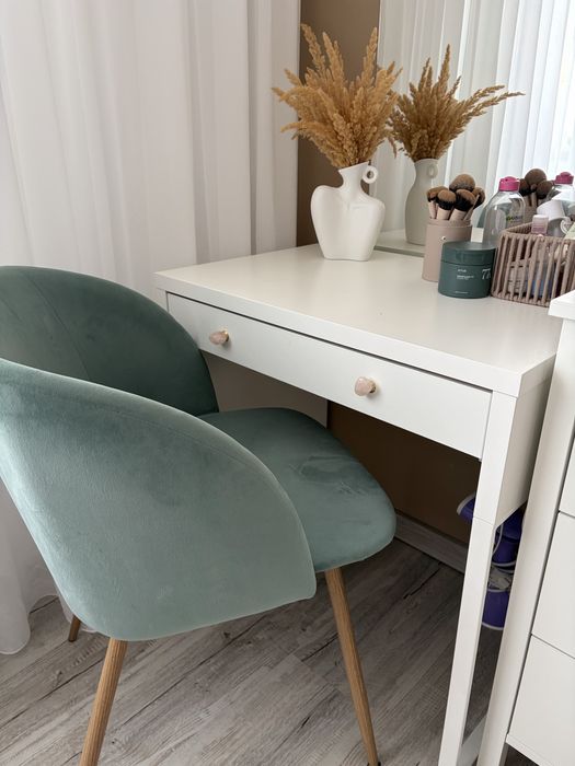 Masa si scaun machiaj