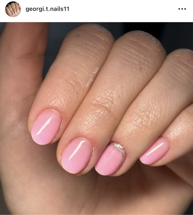 Pun unghii cu gel si semipermanente in Hărman