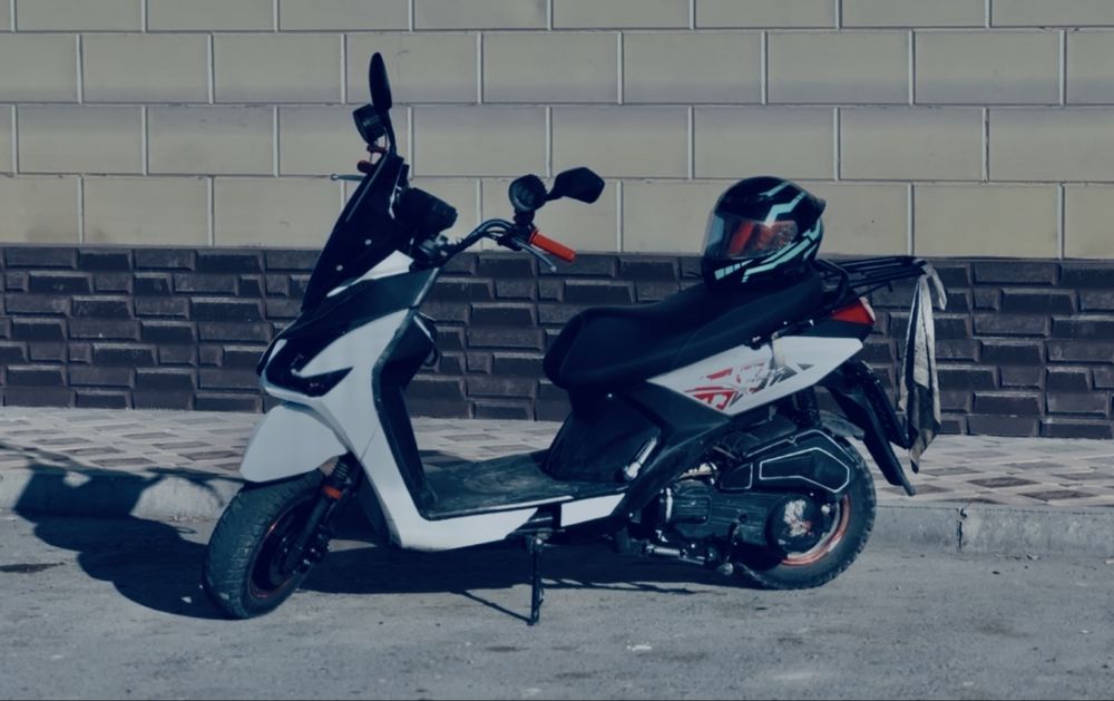 Мопед самурай Скуртер LI-YA Лия