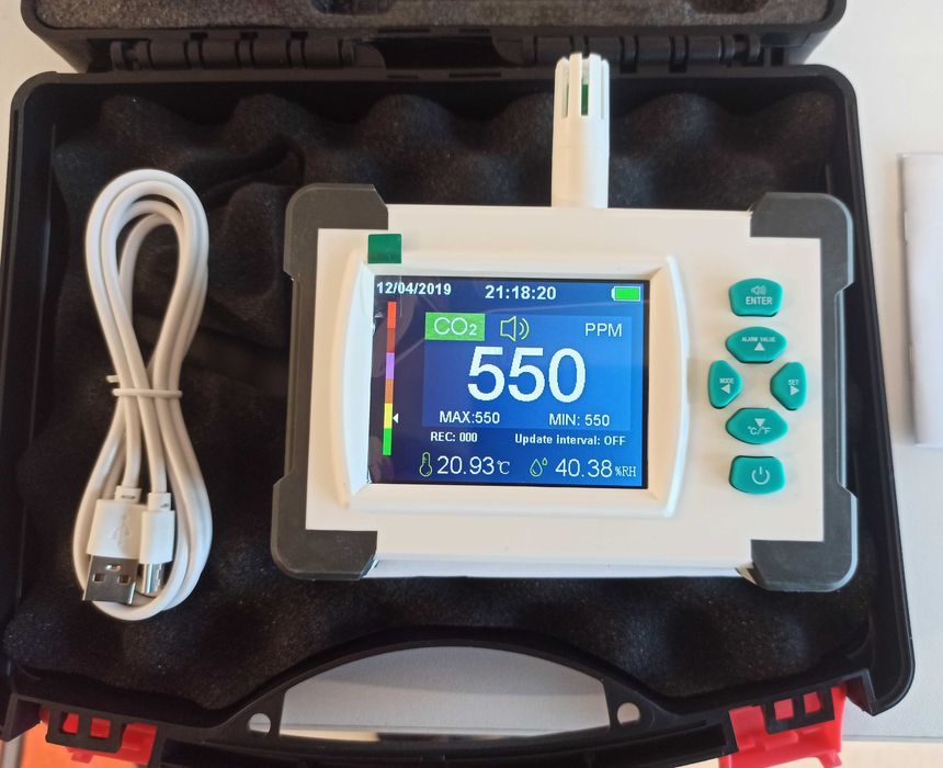 Detector portabil CO2.