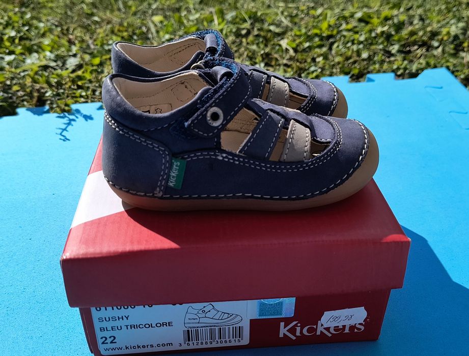 Sandale Kickers, marimea 22