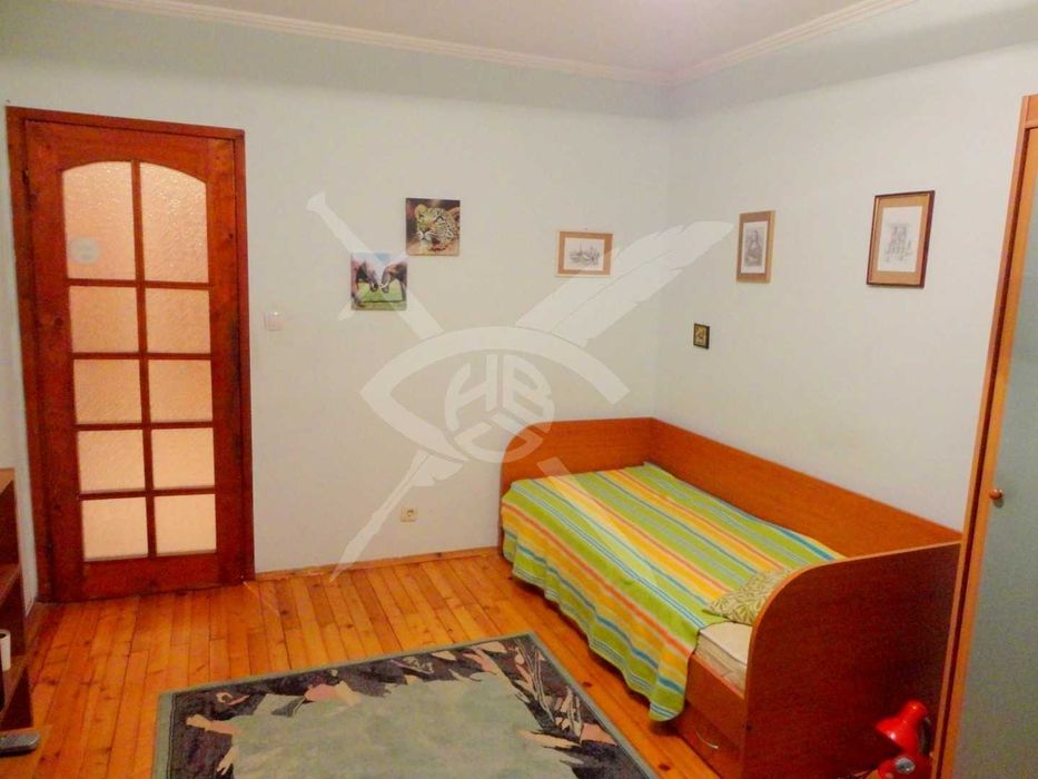 Тристаен апартамент в кв. Редута №28173