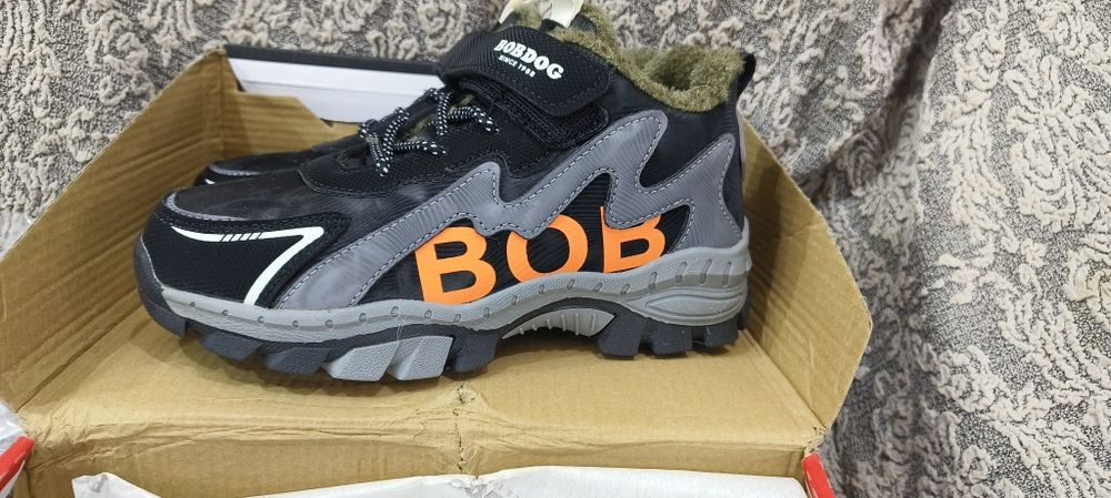 Продам зимние кроссовки