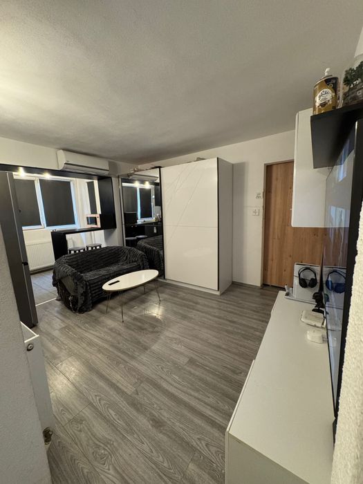 Apartament in zona centrala VAND 65.000€