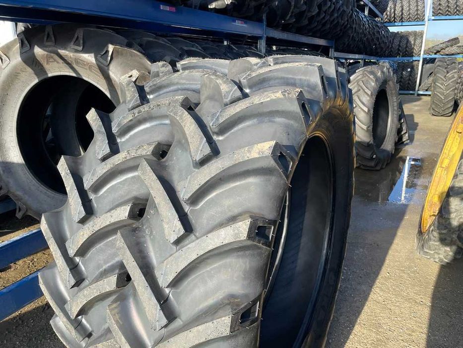 16.9-38 anvelope cu 14 pliuri noi pentru tractor spate livrare rapida