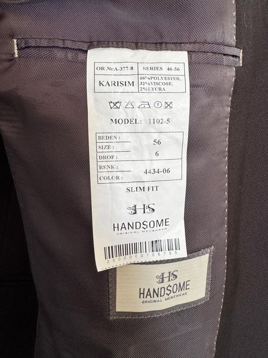 Продаю костюм для подростков