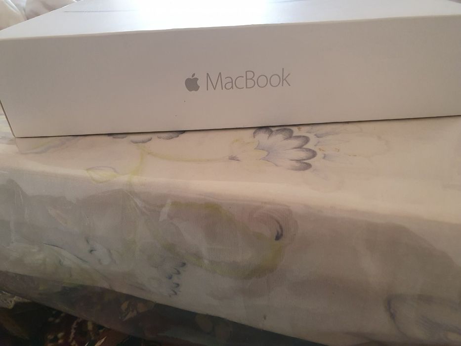 Apple MacBook holati ideal