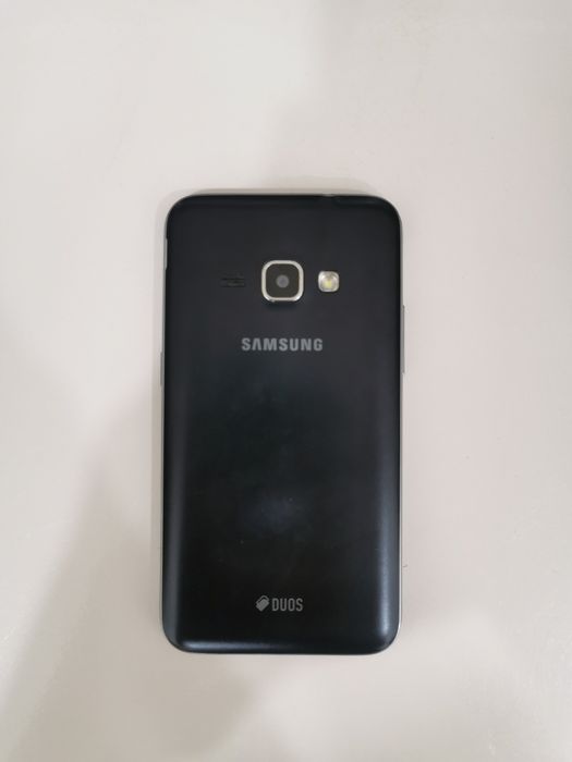 Samsung Galaxy J1 (2016)