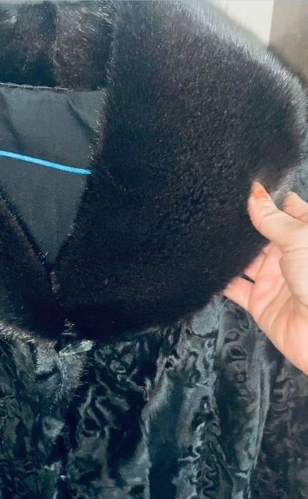 Шуба каракуль черная