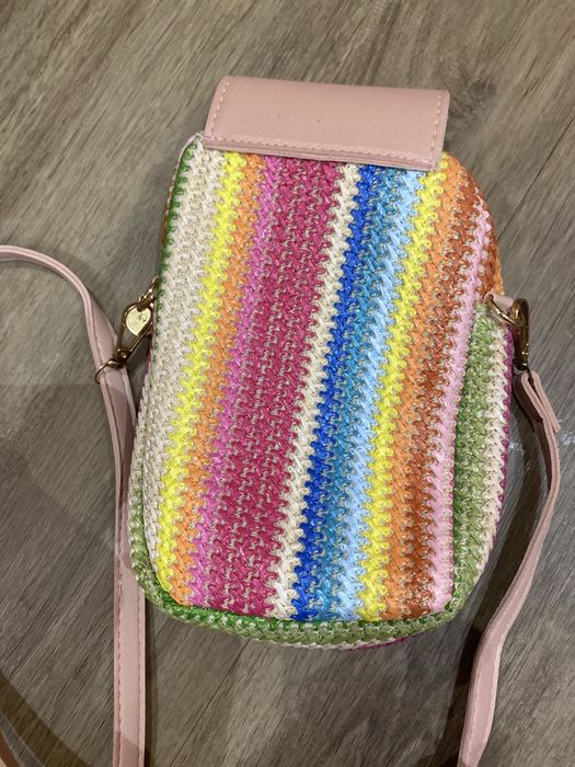 Цветна чанта за телефон