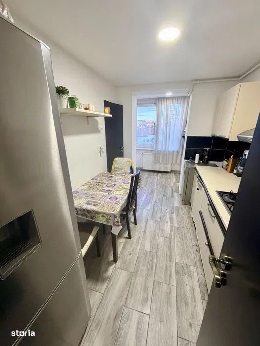 Central - Inchiriere apartament 3 camere - B-dul. 1 Decembrie 1918 — fotografia 1