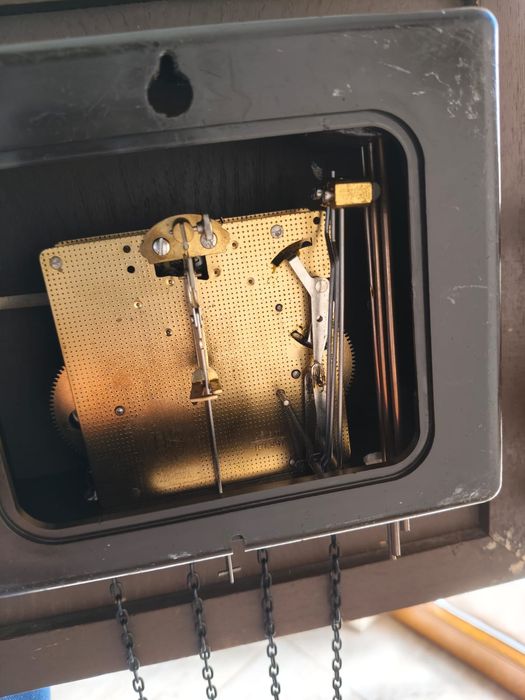 Ceas antic cu pendul