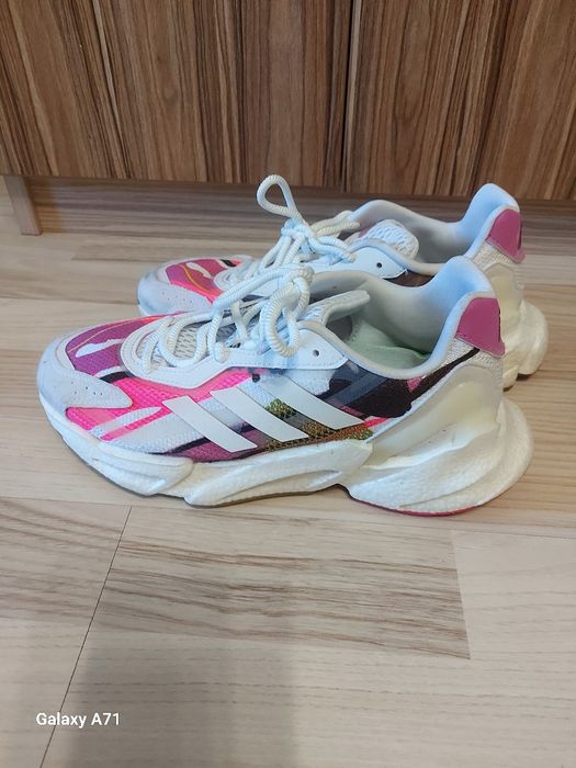 Маратонки адидас